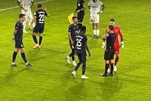 (ΦΩΤΟΣ) Απευθείας κόκκινη σε Χάμπο! Με δέκα ο Απόλλωνας 