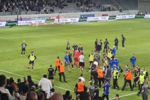 Ημίχρονο και ένταση στο "Αλφαμέγα" (Φώτος)