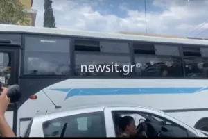 Στην Ευελπίδων οι 87 που είχαν στήσει οπαδικό ραντεβού