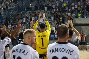 Δεν θέλουν την ταμπέλα του φαβορί 