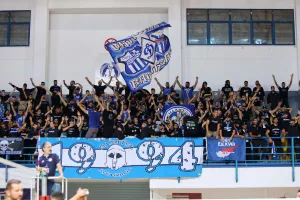 "Καυτή" ατμόσφαιρα στο "Κίτιον" από Ανορθωσιάτες και Ομονοιάτες (φώτος)