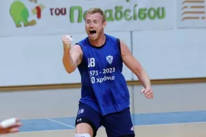 Ομόνοια - Ανόρθωση: Σούπερ "τριφύλλι", σήκωσε το 8ο! (φώτος)
