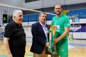 Η στέψη και το πάρτι των "σούπερ" νταμπλούχων (φώτος)