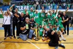 Η στέψη και το πάρτι των "σούπερ" νταμπλούχων (φώτος)