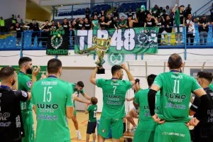 Η στέψη και το πάρτι των "σούπερ" νταμπλούχων (φώτος)