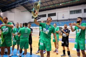 Η στέψη και το πάρτι των "σούπερ" νταμπλούχων (φώτος)