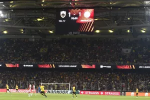 ΑΕΚ: Βαρύ πρόστιμο για το ματς με τον Άγιαξ, κίνδυνος για τιμωρία κλεισίματος θυρών στην OPAP Arena
