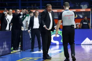 Πρόστιμο σε Περιστέρι bwin, απαλλάχτηκε ο Παναθηναϊκός για την… ενδυμασία