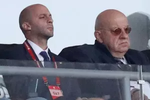Πρόεδρε και Αντιπρόεδρε...