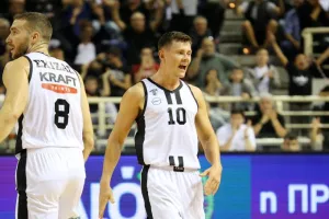 «Μέσα» ο Φρίντρικσον, εκτός παραμένει ο Τσαϊρέλης για τον ΠΑΟΚ