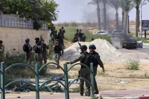 Η πρωτοφανής κατάρρευση των πιο εξελιγμένων υπηρεσιών ασφαλείας