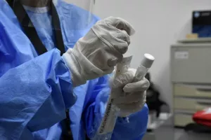 Έστω και 3 χρόνια μετά: Η επιστήμη δίνει το τελειωτικό χτύπημα στην πανδημία του κορωνοϊού