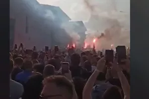 Μαρσέιγ - ΑΕΚ: Κοινή πορεία των οπαδών των δύο ομάδων προς το Βελοντρόμ