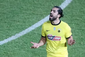 Ανησυχούν στο Μεξικό για Πισάρο: «Έχασε τη θέση του στην ΑΕΚ»