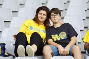 (Φωτορεπορτάζ) Ο κόσμος στο ΑΕΛ - Ανόρθωση