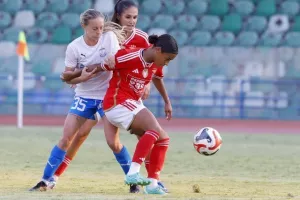 Απόλλων Ladies -Μπενφίκα: Άλλη κλάση... και βαριά ήττα (φώτος)