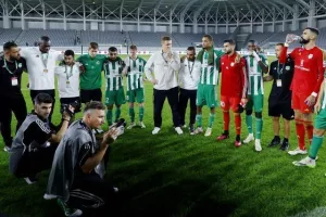 Άρης - Εθνικός: "Καθάρισε" στο 25λεπτο και βλέπει... Μπέτις (φώτος)