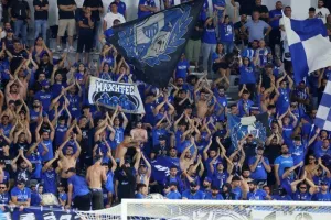 (Φωτορεπορτάζ) Ο κόσμος στο ΑΕΛ - Ανόρθωση