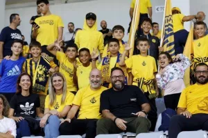 (Φωτορεπορτάζ) Ο κόσμος στο ΑΕΛ - Ανόρθωση