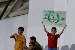 Άρης - Εθνικός: "Καθάρισε" στο 25λεπτο και βλέπει... Μπέτις (φώτος)