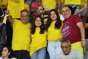 (Φωτορεπορτάζ) Ο κόσμος στο ΑΕΛ - Ανόρθωση