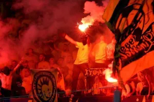 (Φωτορεπορτάζ) Ο κόσμος στο ΑΕΛ - Ανόρθωση