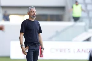 ΑΕΛ - Οθέλλος: Ο Μεντόζα χάρισε το πρώτο τρίποντο στον Κόσκελα (φώτος)