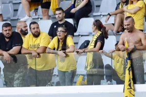 ΑΕΛ - Οθέλλος: Ο Μεντόζα χάρισε το πρώτο τρίποντο στον Κόσκελα (φώτος)