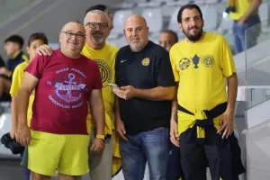 (Φωτορεπορτάζ) Ο κόσμος στο ΑΕΛ - Ανόρθωση