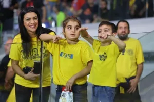 (Φωτορεπορτάζ) Ο κόσμος στο ΑΕΛ - Ανόρθωση