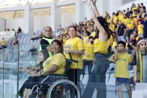 ΑΕΛ - Οθέλλος: Ο Μεντόζα χάρισε το πρώτο τρίποντο στον Κόσκελα (φώτος)