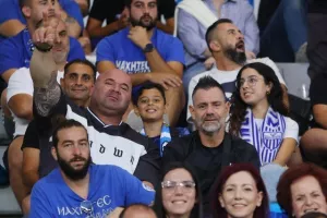 (Φωτορεπορτάζ) Ο κόσμος στο ΑΕΛ - Ανόρθωση