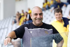 (Φωτορεπορτάζ) Ο κόσμος στο ΑΕΛ - Ανόρθωση