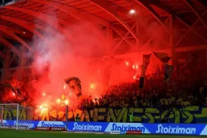 (Φωτορεπορτάζ) Ο κόσμος στο ΑΕΛ - Ανόρθωση