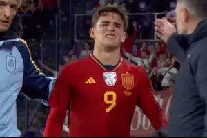 Φόβοι για σοβαρό τραυματισμό του Γκάβι! (Βίντεο)