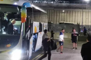 (Φωτορεπορτάζ Kerkida): Η άφιξη της Κύπρου στο "Αλφαμέγα"