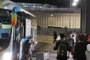 (Φωτορεπορτάζ Kerkida): Η άφιξη της Κύπρου στο "Αλφαμέγα"
