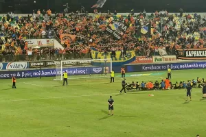 (ΒΙΝΤΕΟ Kerkida/Φώτος) Πάρτι με τους Πορτοκαλί οι παίκτες στο πέταλο!