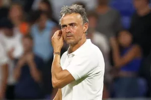 Λουίς Ενρίκε: «Ο Ντεμπελέ είναι ο πιο επιδραστικός ποδοσφαιριστής στον κόσμο»