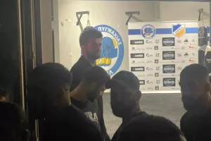 (ΒΙΝΤΕΟ/ΦΩΤΟΣ Kerkida) ΑΠΟΕΛίστικο... πάρτι στο Σωματείο