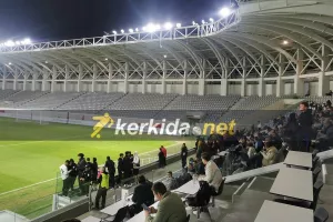 Και στο φεγγάρι να παίζαμε...!