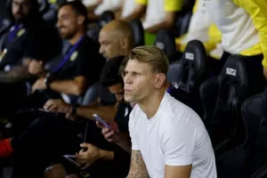 Έχει πολλά να κάνει...