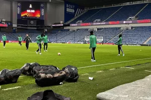 Η τελευταία προπόνηση του Άρη - Το kerkida.net στο Ibrox Stadium (Φώτος)