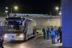 Απόλλων/Άφιξη στο Κολόσσι (Φώτος)