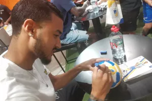"Πανικός" με Ζέφτε 