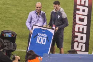 (ΦΩΤΟΣ Kerkida)/Πήρε το… 100 ο Ιωάννου