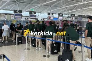 Η άφιξη του Άρη στο αεροδρόμιο (φώτος)