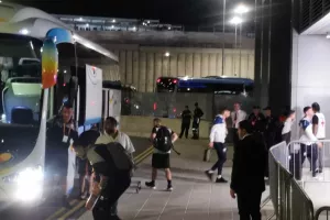 (Φωτορεπορτάζ Kerkida): Η άφιξη της Κύπρου στο "Αλφαμέγα"