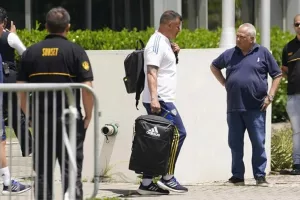 Παραιτήθηκε ο Αλμιρόν από την Μπόκα μετά... την ήττα