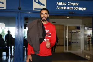Στην Ελλάδα για τον Ολυμπιακό ο Μήτρου-Λονγκ